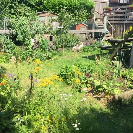 Privee Dans Un Joli Duplex Face A La Gare Homestay Verviers